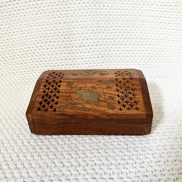 Vintage Wooden Laser Cut Elephant Rising Inlay Lined Hinged Trinket Jewelry Box - Picture 2 of 8